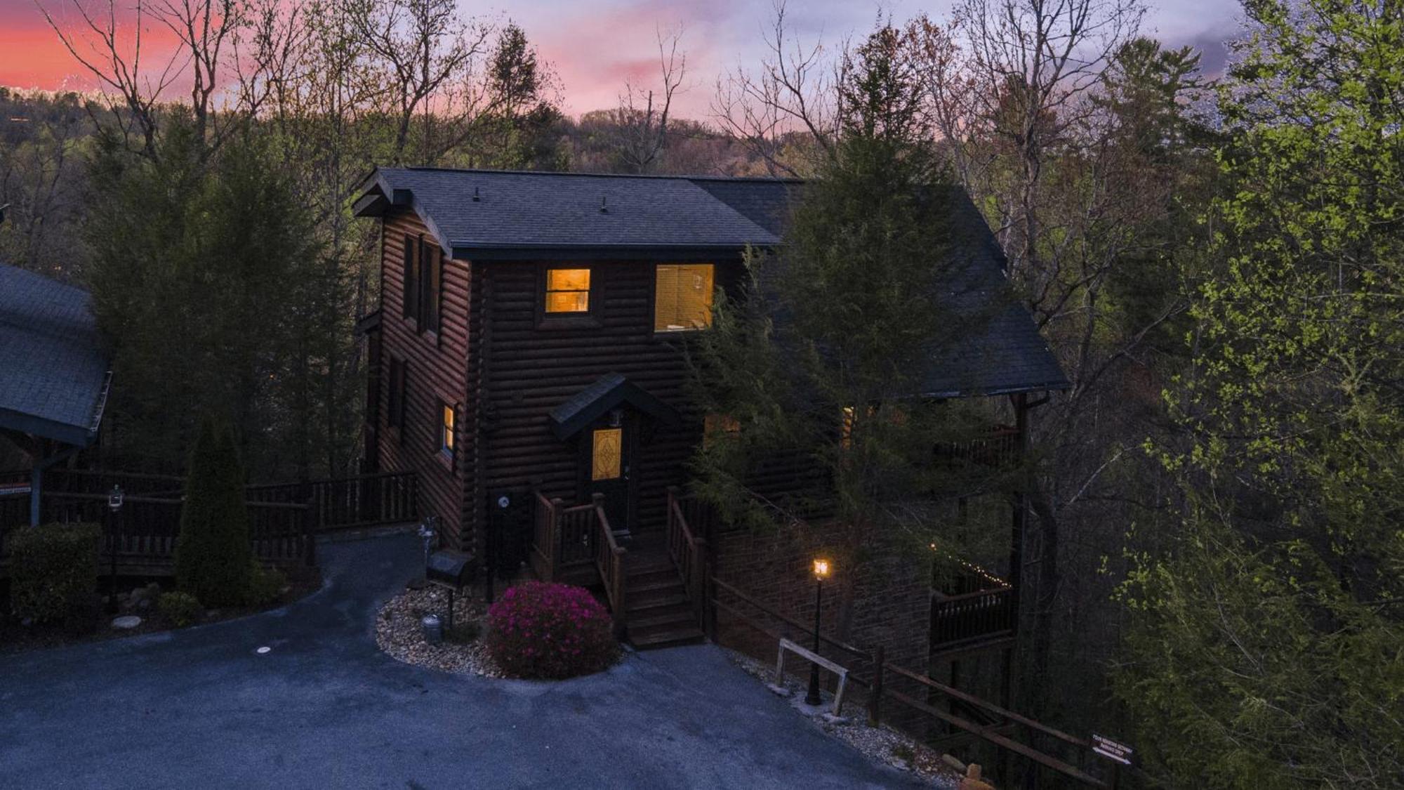 Stunning Mountain Cabin W Hot Tub جاتلينبرج المظهر الخارجي الصورة